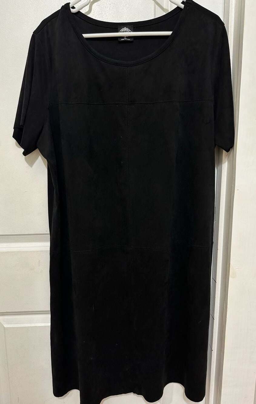 Calstyle Women's Black Faux Suede Short Sleeve Shift Dress